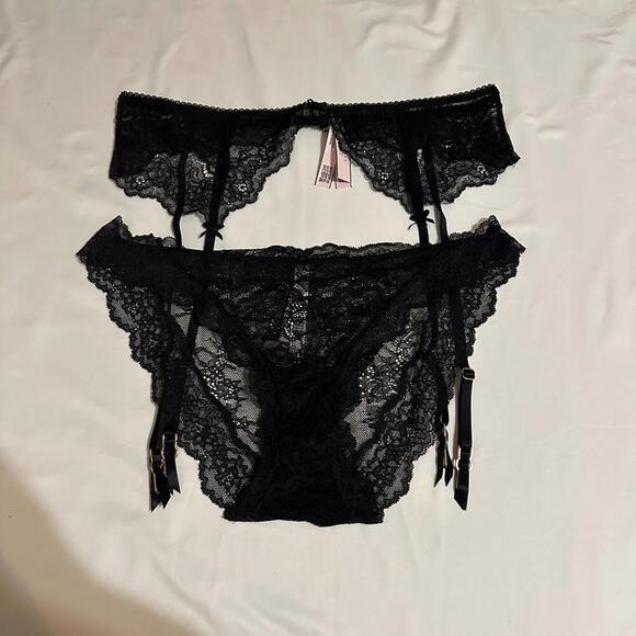 Victoria's Secret garter and panty set - Picture 1 of 4